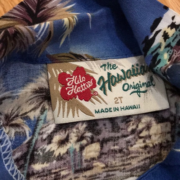 2T boys Hawaiian shirt - Picture 2 of 3